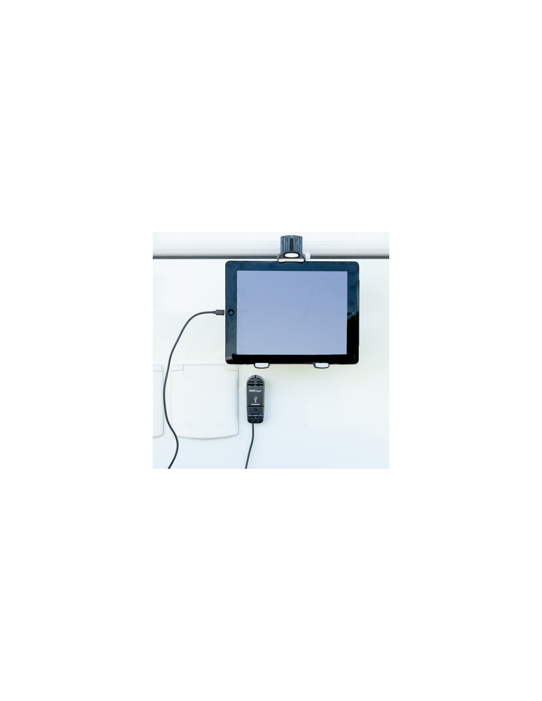 Waterproof USB socket with tablet